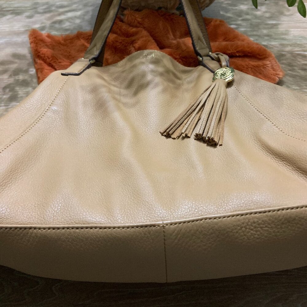 👜 Vince Camuto Slouchy Leather Tote – Tan | Elegant Everyday Luxury